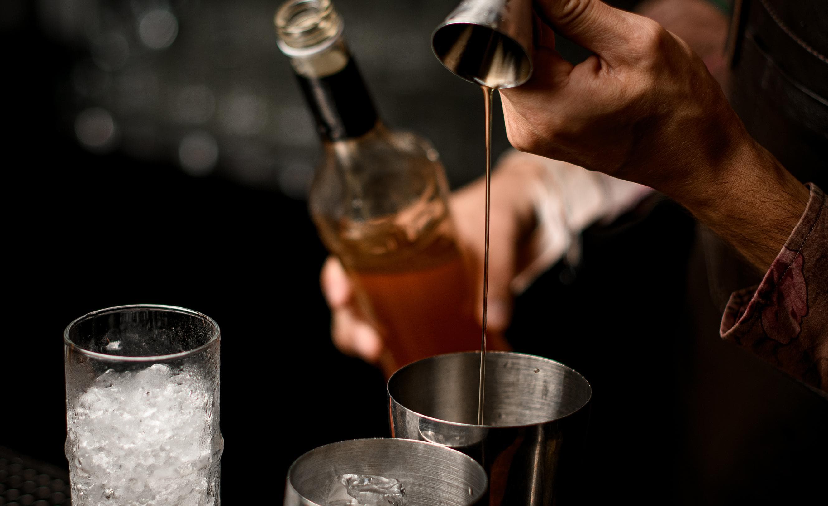 Staylate · Bar